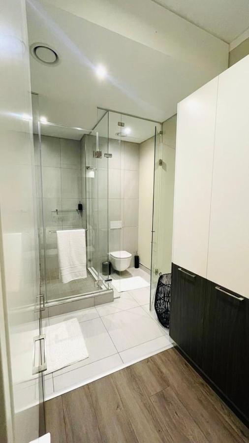 Apartment The Comfort Airb&b - Floor Luxury 1 Bedroom With Views Pretoria