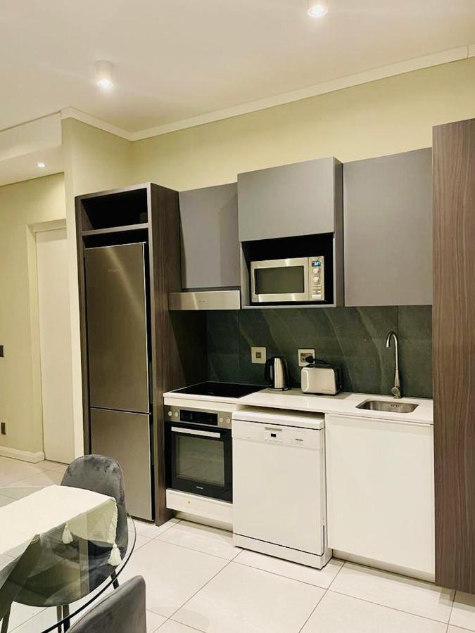 Apartment The Comfort Airb&b - Floor Luxury 1 Bedroom With Views Pretoria