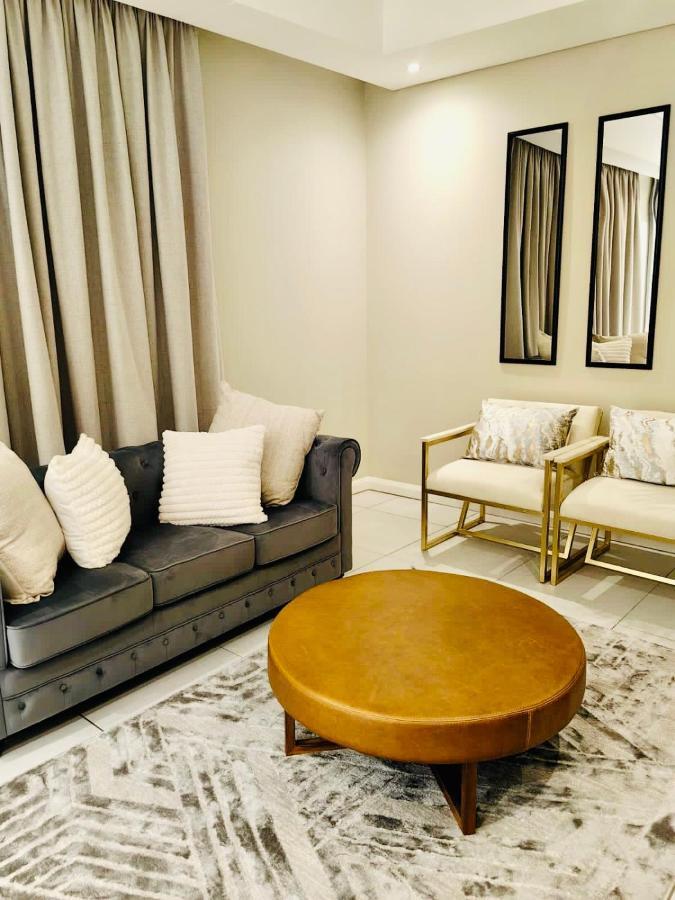 The Comfort Airb&b - Floor Luxury 1 Bedroom With Views * Pretoria